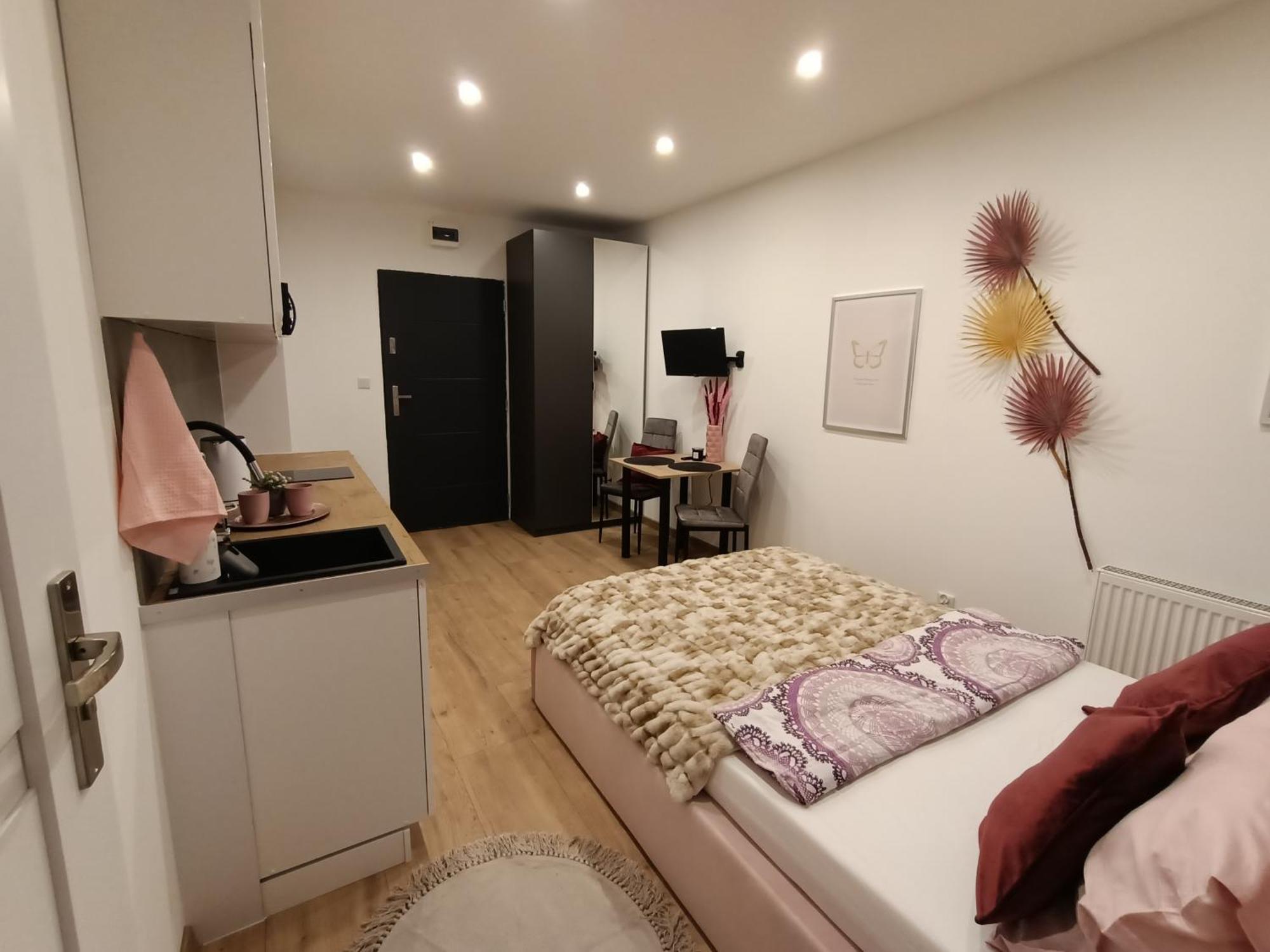 Royal Evitabocelli Spodek By Walk Apartment